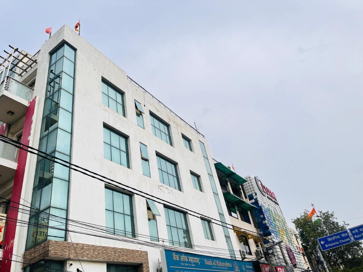 Hotel Park Pride Pitampura New Delhi, Couple Friendly ภายนอก รูปภาพ