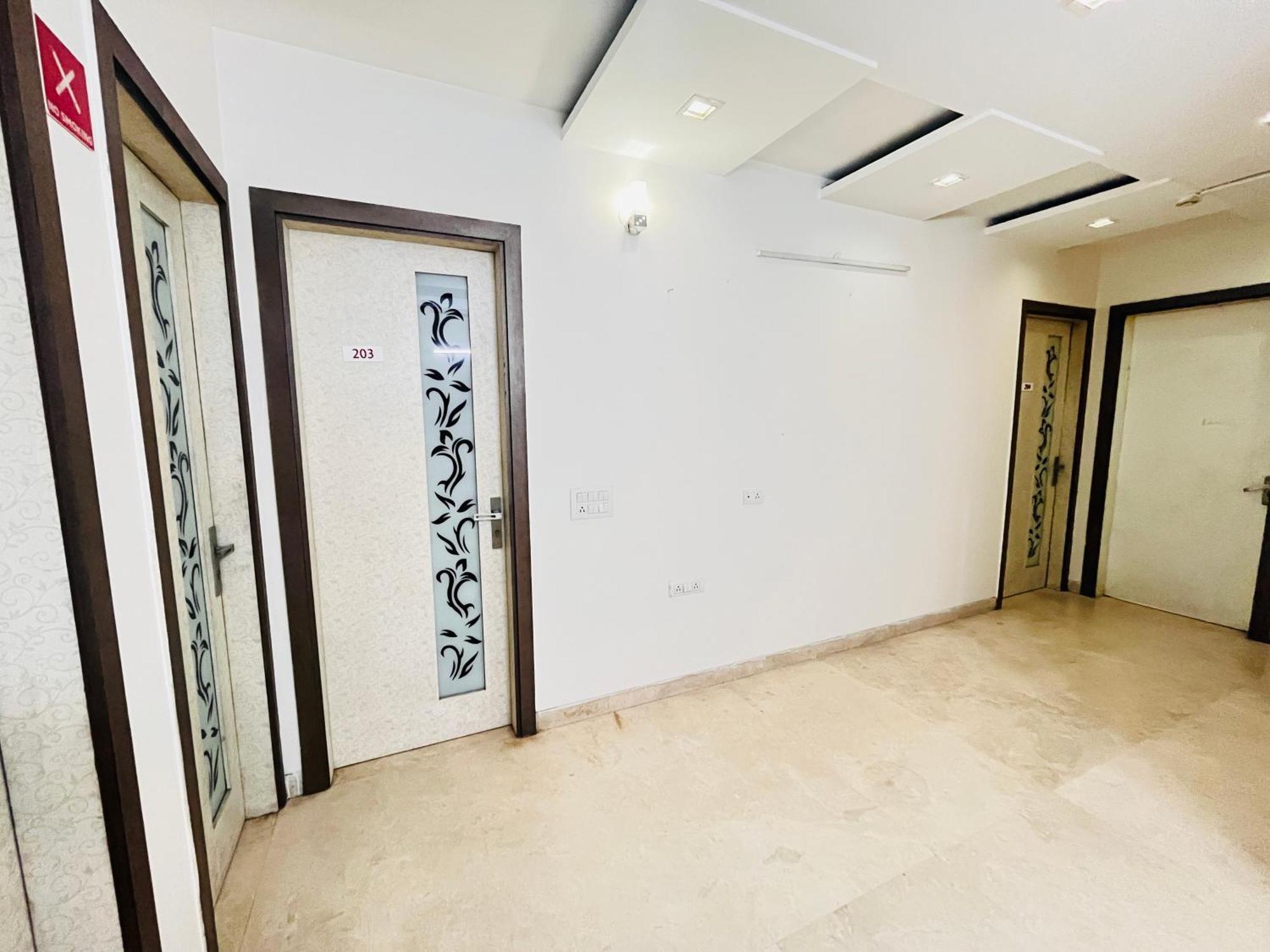 Hotel Park Pride Pitampura New Delhi, Couple Friendly ภายนอก รูปภาพ